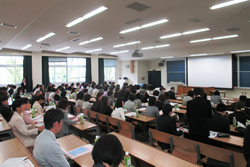 保護者と教員の歓談会